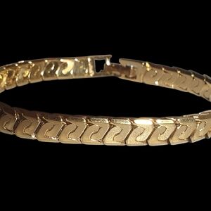 Vintage Gold Tone Chunky Curb Link Bracelet 20g Bold Statement Piece